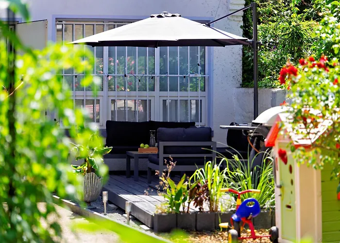 Loft House 170Qm, Central, Own Garden, Parking Lot
