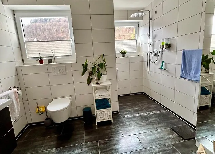 Cube - Ferienhaus mit Garten und Terrasse in Eberbach